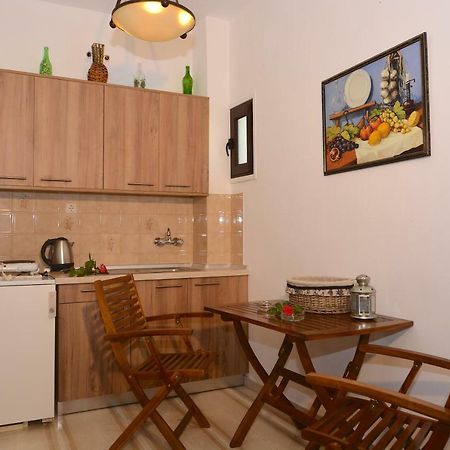 Alexandra Apartments Melikia Екстер'єр фото