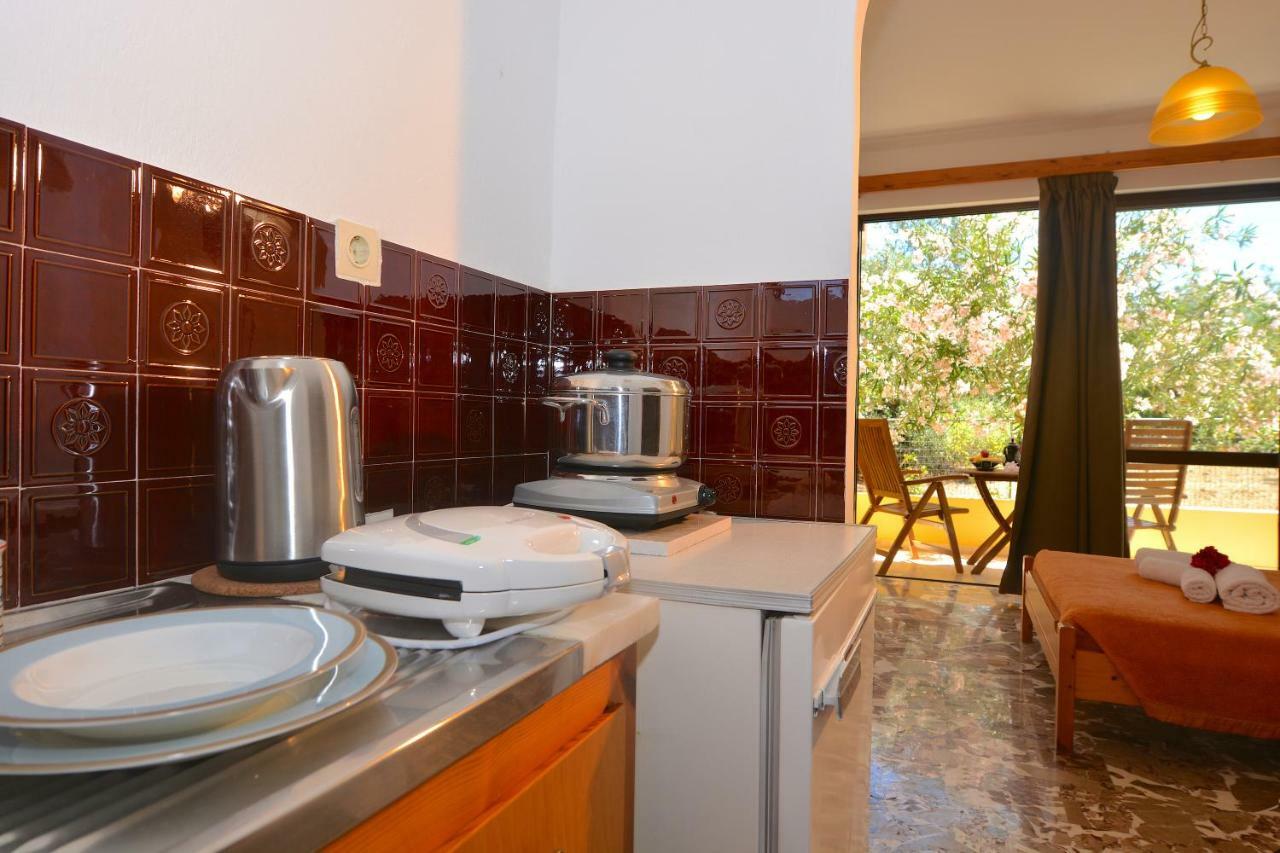 Alexandra Apartments Melikia Екстер'єр фото